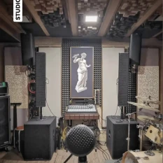 Studio 6a nagłośnienie PA mixer konsola